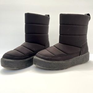 Madewell puffer boots. Black. Size 8